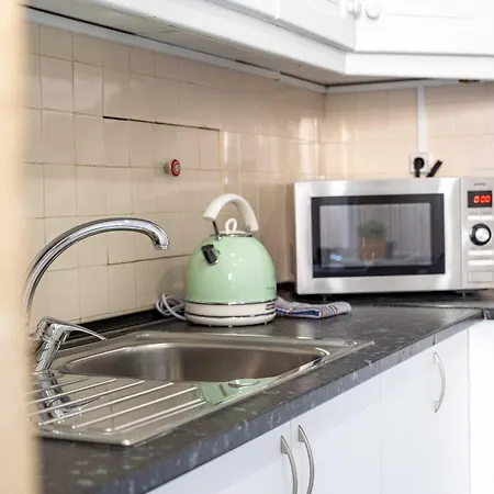 Garcia - Lisbon's Charm * Lisboa