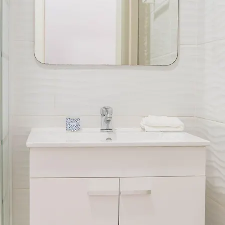 Garcia - Lisbon's Charm