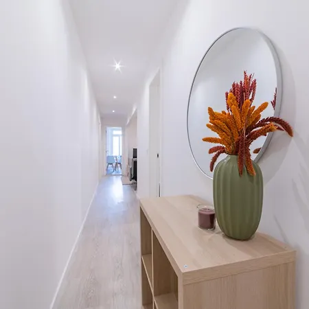 Garcia - Lisbon's Charm