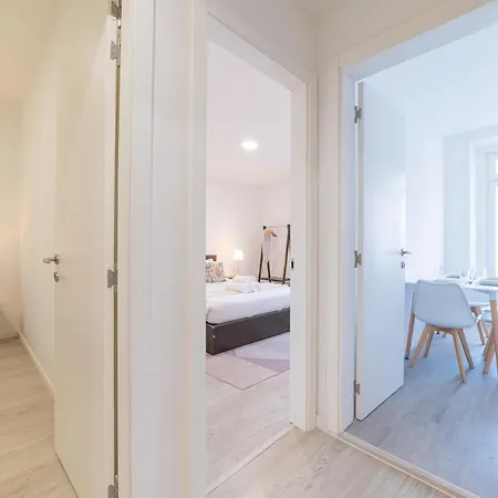 Garcia - Lisbon's Charm *